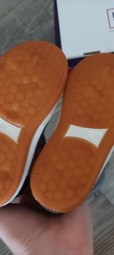 Patike za dečake,broj 23,Zara na lalafo.rs — 4 Patike za dečake,broj 23,Zara — 4