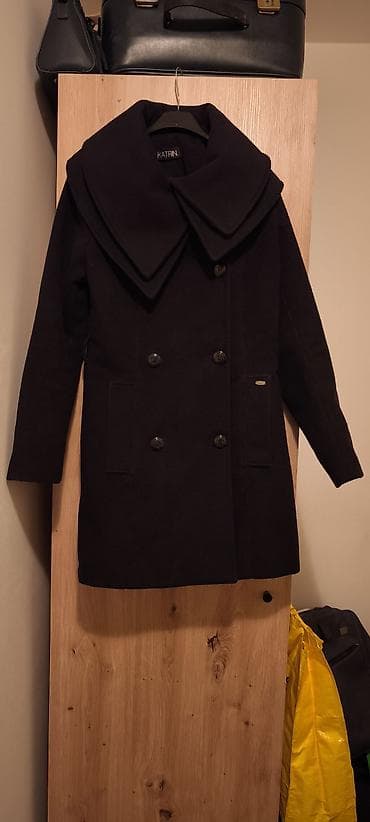 Ženski kaput KATRIN – elegantan, crni, veličina S - Kroj: klasični na lalafo.rs — 1 Ženski kaput KATRIN – elegantan, crni, veličina S - Kroj: klasični — 1