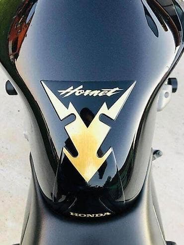 Transport: HONDA HORNET - tank pad - 1118 📌 Opis: Samolepljivi protektor za at lalafo.rs — 3 Transport: HONDA HORNET - tank pad - 1118 📌 Opis: Samolepljivi protektor za — 3