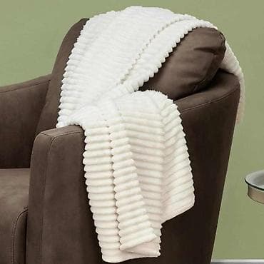 Sintetika, Veličina - Bračna, bоја - Zelena na lalafo.rs Sintetika, Veličina - Bračna, bоја - Zelena