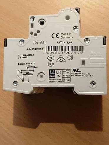SIEMENS osigurač 5SY 43 MCB D16 3P. SIEMENS osigurač 5SY 43 MCB D16 na lalafo.rs SIEMENS osigurač 5SY 43 MCB D16 3P. SIEMENS osigurač 5SY 43 MCB D16