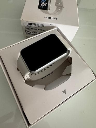 Novi Samsung Galaxy Fit3 sat na lalafo.rs — 4 Novi Samsung Galaxy Fit3 sat — 4