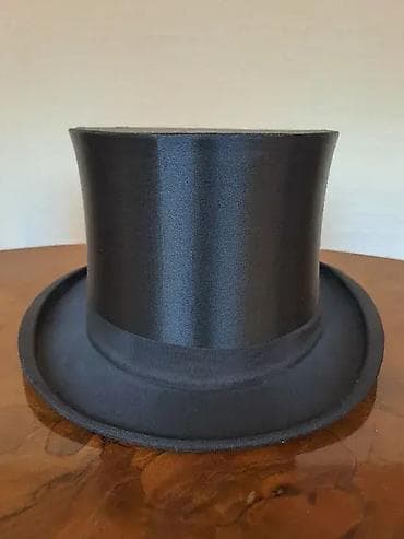 Art & Collectibles: Stari cilindar na sklapanje u odlicnom stani. Visina 14cm, obim za at lalafo.rs — 1 Art & Collectibles: Stari cilindar na sklapanje u odlicnom stani. Visina 14cm, obim za — 1