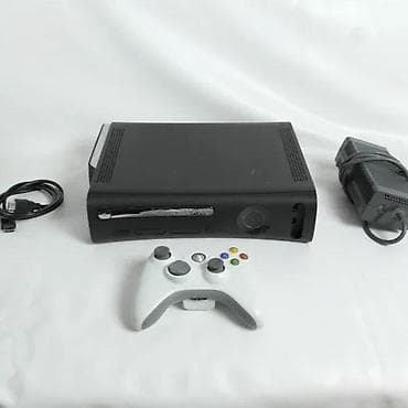 U ponudi XBOX 360 konzola, vrlo korektno očuvana sa manjim znakovima na lalafo.rs — 2 U ponudi XBOX 360 konzola, vrlo korektno očuvana sa manjim znakovima — 2
