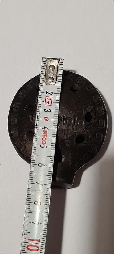 Okarina je stari duvački instrument. Sa gornje strane ima sedam rupa at lalafo.rs — 6 Okarina je stari duvački instrument. Sa gornje strane ima sedam rupa — 6