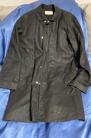 Crni muški H&M mantil sa rajferšlusom – veličina 42 (L) Prodajem na lalafo.rs — 1 Crni muški H&M mantil sa rajferšlusom – veličina 42 (L) Prodajem — 1