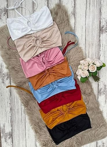 Majice crop top sa bratelama i bez,sa elastinom. Crna,bež,bela,svetlo na lalafo.rs — 3 Majice crop top sa bratelama i bez,sa elastinom. Crna,bež,bela,svetlo — 3