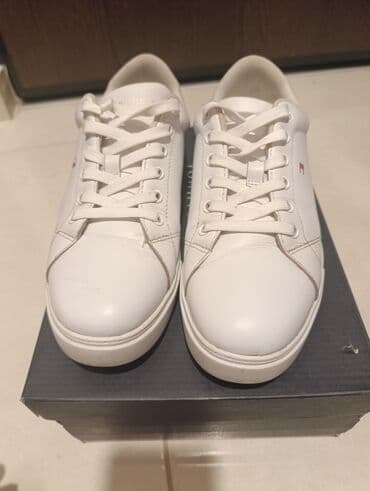 Women's Sneakers and athletic shoes: Tommy Hilfiger, 38, bоја - Bela na lalafo.rs Women's Sneakers and athletic shoes: Tommy Hilfiger, 38, bоја - Bela