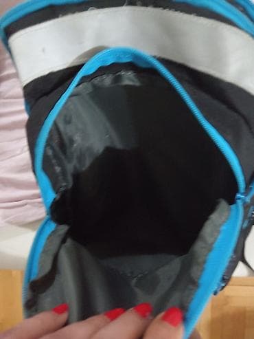 Backpacks, bags and suitcases: Skolski ranac, u perfektnom stanu, sa anatomskim uloskom za ledja at lalafo.rs — 3 Backpacks, bags and suitcases: Skolski ranac, u perfektnom stanu, sa anatomskim uloskom za ledja — 3