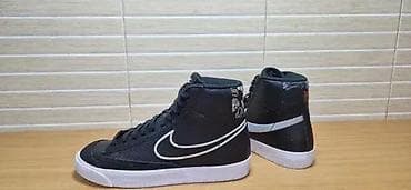 Nike Blazer Mid 77 - dva para ( 39) patike su u extra, extra stanju na lalafo.rs — 4 Nike Blazer Mid 77 - dva para ( 39) patike su u extra, extra stanju — 4