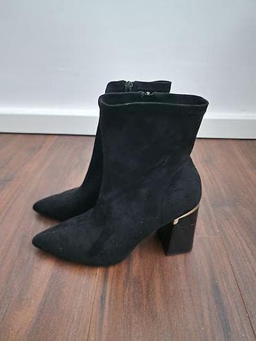 Crne ženske čizme od mekane eko antilop kože. - Model: špicasti na lalafo.rs — 1 Crne ženske čizme od mekane eko antilop kože. - Model: špicasti — 1