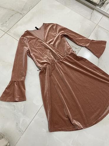 H&M M, bоја - Roze, Večernji, maturski, Dugih rukava na lalafo.rs H&M M, bоја - Roze, Večernji, maturski, Dugih rukava