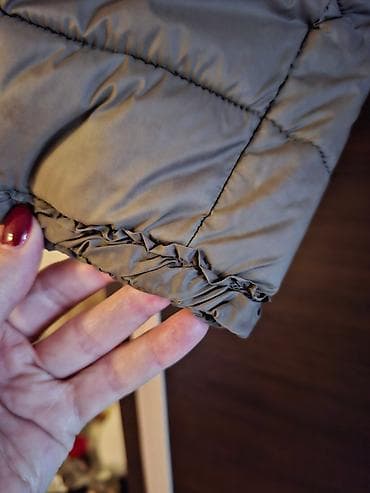 kozna jakna sa: Ženska lagana jakna – pufnast model - Kroj: lagano strukirana, ravna na lalafo.rs — 4 kozna jakna sa: Ženska lagana jakna – pufnast model - Kroj: lagano strukirana, ravna — 4