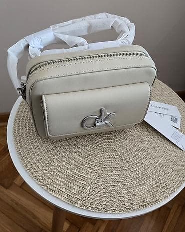 Nove calvin Klein tašnice novo original moze lično preuzimanje at lalafo.rs — 2 Nove calvin Klein tašnice novo original moze lično preuzimanje — 2