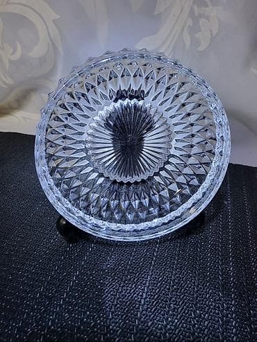 Cinija,bombonijera nova kristal Zajecar 70te.god. Cinija kristal na lalafo.rs Cinija,bombonijera nova kristal Zajecar 70te.god. Cinija kristal