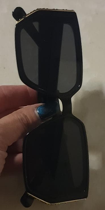 Cena na komad. Naocare za sunce Koje hocete poslacu na viber slike na lalafo.rs — 8 Cena na komad. Naocare za sunce Koje hocete poslacu na viber slike — 8