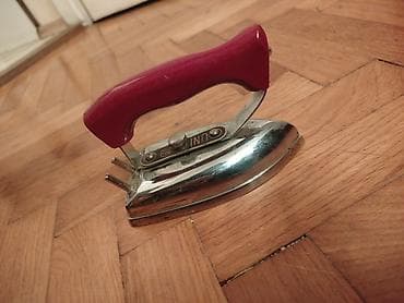 Irons: Mala dekorativna ukrasna pegla at lalafo.rs — 8 Irons: Mala dekorativna ukrasna pegla — 8