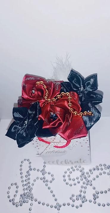 Dekorativna poklon-kutija sa cvetnim aranžmanom - Elegantna kartonska na lalafo.rs — 1 Dekorativna poklon-kutija sa cvetnim aranžmanom - Elegantna kartonska — 1