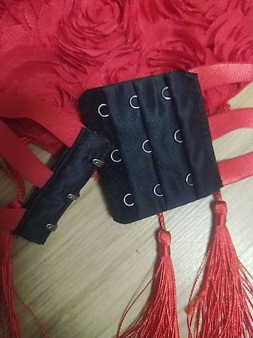 Prodajem brushalter- top,crveniruže u srcuprelepo stoji,ima tri na lalafo.rs — 8 Prodajem brushalter- top,crveniruže u srcuprelepo stoji,ima tri — 8