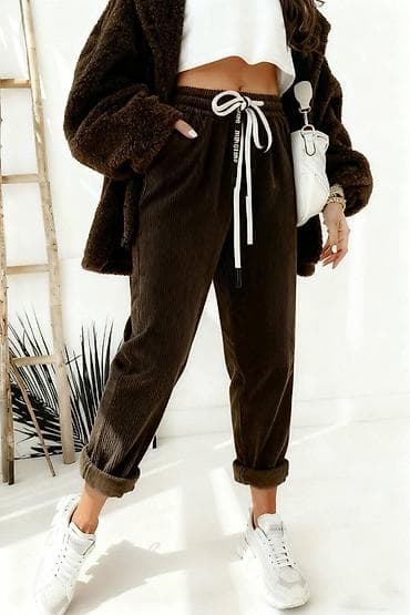 Pantalone
Cena 2600
Vel. S m l xl
V/020 na lalafo.rs — 4 Pantalone
Cena 2600
Vel. S m l xl
V/020 — 4