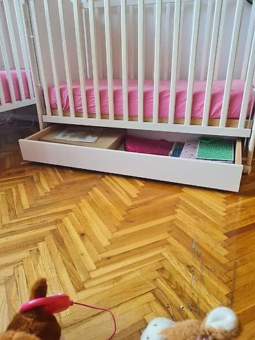 Cradles: Drveni krevetac za bebu, bela boja, sa ogradicom na rešetke i urednim at lalafo.rs — 3 Cradles: Drveni krevetac za bebu, bela boja, sa ogradicom na rešetke i urednim — 3