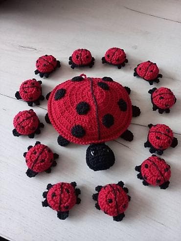 Nova igračka- heklana bubamara sa bebama. 🐞 Igračka se sastoji od at lalafo.rs — 3 Nova igračka- heklana bubamara sa bebama. 🐞 Igračka se sastoji od — 3