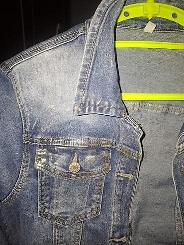 Jackets, Coats, Vests: 💙 teksas jakna sa zlatnim detaljima – s veličina 💙✨ prelepa tamnija at lalafo.rs — 2 Jackets, Coats, Vests: 💙 teksas jakna sa zlatnim detaljima – s veličina 💙✨ prelepa tamnija — 2