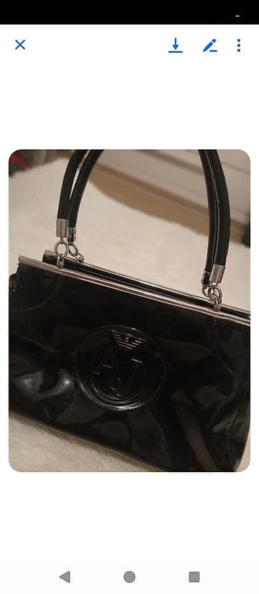 Elegantna ženska torba Armani Jeans - Materijal: crni lakirani na lalafo.rs — 1 Elegantna ženska torba Armani Jeans - Materijal: crni lakirani — 1