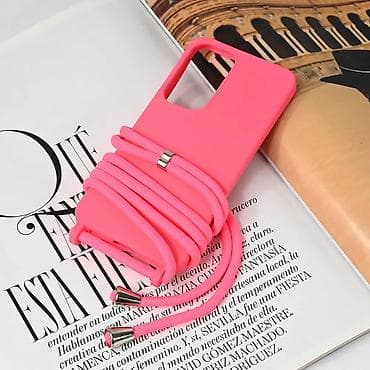 Crossbody mekana torbica sa podesivom uzicom. Podesiva uzica za na lalafo.rs — 1 Crossbody mekana torbica sa podesivom uzicom. Podesiva uzica za — 1