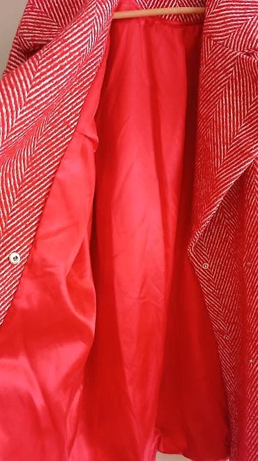 Ženski kaput Savida – upečatljiv crveno‑beli dezen „riblja kost”. - na lalafo.rs — 5 Ženski kaput Savida – upečatljiv crveno‑beli dezen „riblja kost”. - — 5