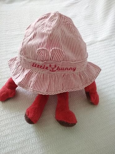 Hats, scarves and gloves: Šeširić za bebe devojčice Veličina 48 cm obim glave Kupljen u Aksi at lalafo.rs — 9 Hats, scarves and gloves: Šeširić za bebe devojčice Veličina 48 cm obim glave Kupljen u Aksi — 9