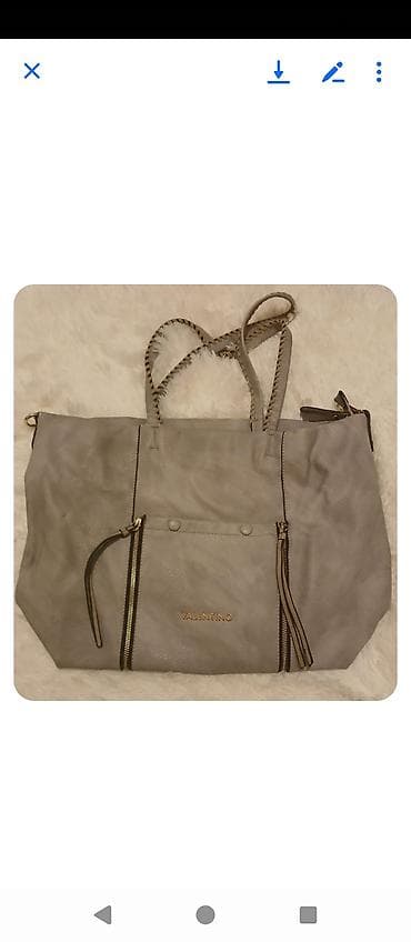 Valentino torba – shopper/tote model u sivo‑bež nijansi. - Materijal na lalafo.rs — 1 Valentino torba – shopper/tote model u sivo‑bež nijansi. - Materijal — 1