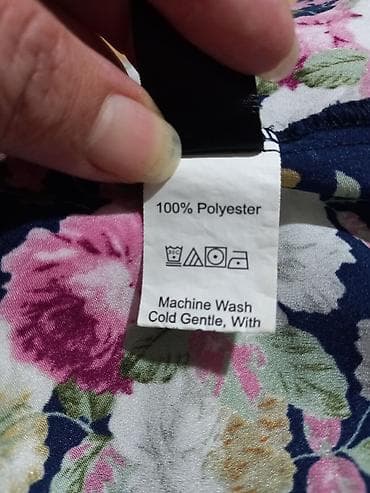 pantalone butiku ali: Haljina naznačene veličine L ali odgovara i za Xl. za dodatne slike I na lalafo.rs — 3 pantalone butiku ali: Haljina naznačene veličine L ali odgovara i za Xl. za dodatne slike I — 3