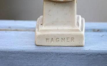 Antiques: Wilhelm Richard Wagner bista. Vilhelm Rihard Vagner (3) Made in Italy at lalafo.rs — 5 Antiques: Wilhelm Richard Wagner bista. Vilhelm Rihard Vagner (3) Made in Italy — 5