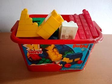 Kutija i kockice za malu decu dve vrste kockica kutija nije savršena na lalafo.rs Kutija i kockice za malu decu dve vrste kockica kutija nije savršena