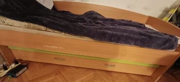 Jednokrevetni drveni krevet sa fiokom na izvlačenje 6.000 - na lalafo.rs Jednokrevetni drveni krevet sa fiokom na izvlačenje 6.000 -