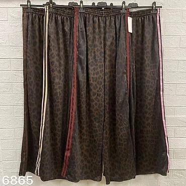 Pantalone 2600 din
SN💫 na lalafo.rs Pantalone 2600 din
SN💫