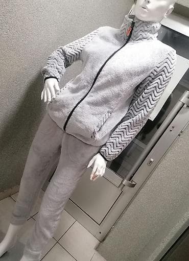 Ženski plišani komplet trenerke – jakna i pantalone, sivi. - na lalafo.rs — 2 Ženski plišani komplet trenerke – jakna i pantalone, sivi. - — 2