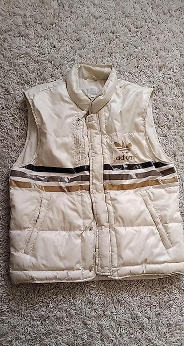 Adidas prsluk M, oštećenje slikano na lalafo.rs — 1 Adidas prsluk M, oštećenje slikano — 1