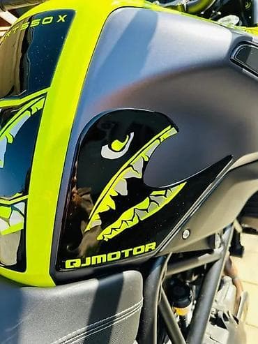 Transport: 3d stikeri qjmotor srt 550x tank pad - 2035 📌 opis: 3d stikeri - at lalafo.rs — 7 Transport: 3d stikeri qjmotor srt 550x tank pad - 2035 📌 opis: 3d stikeri - — 7