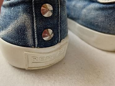 Original Replay ekspadrile 39,ug 25cm
Kao nove na lalafo.rs — 6 Original Replay ekspadrile 39,ug 25cm
Kao nove — 6