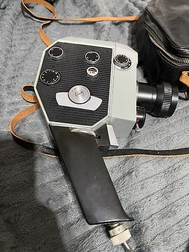 Sovjetska amaterska filmska kamera Кварц 2×8С-3 (Quartz 2×8C-3) – na lalafo.rs — 2 Sovjetska amaterska filmska kamera Кварц 2×8С-3 (Quartz 2×8C-3) – — 2