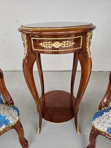 Stilske garniture: Set salonskih komada u klasičnom stilu: dve fotelje i okrugli pomoćni na lalafo.rs — 4 Stilske garniture: Set salonskih komada u klasičnom stilu: dve fotelje i okrugli pomoćni — 4