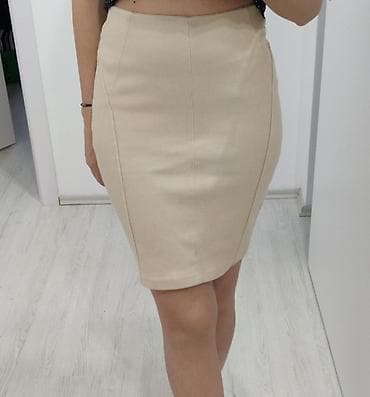 Stradivarius midi suknja, kvalitetna, prepuna elastina Savrseno prati at lalafo.rs Stradivarius midi suknja, kvalitetna, prepuna elastina Savrseno prati