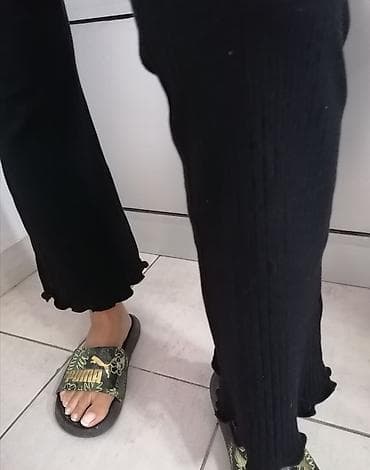 pantalone butiku ali: Prelepe, blago zvonaste Super model i kvalitet Vel S M U struku su na lalafo.rs — 3 pantalone butiku ali: Prelepe, blago zvonaste Super model i kvalitet Vel S M U struku su — 3