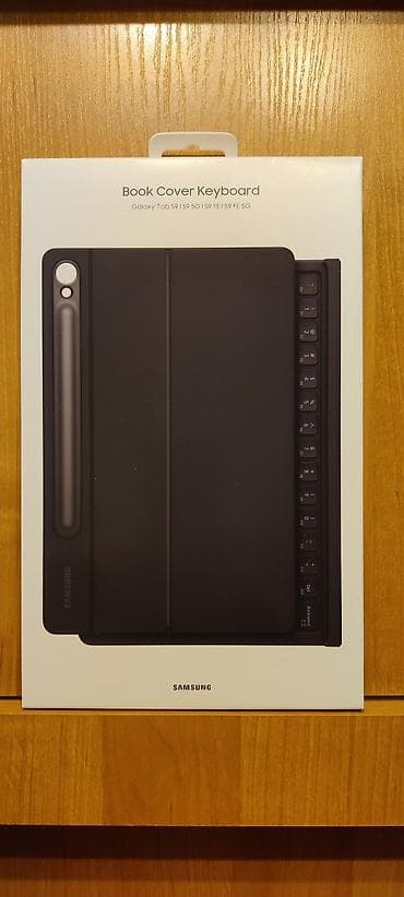 Samsung Book Cover Tab S9 S9 FE Novo Original Crna Robu mozete licno at lalafo.rs — 1 Samsung Book Cover Tab S9 S9 FE Novo Original Crna Robu mozete licno — 1