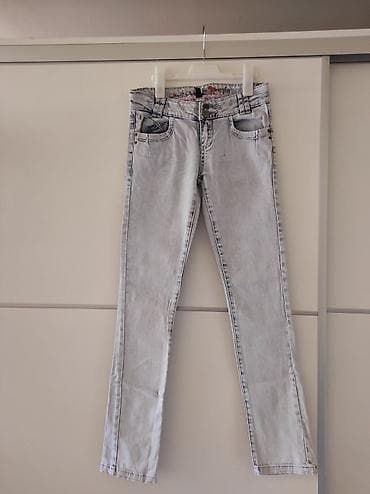 Farmerke veličina 36. Bez ostecenja. Svetle farmerke iz uvoza na lalafo.rs Farmerke veličina 36. Bez ostecenja. Svetle farmerke iz uvoza