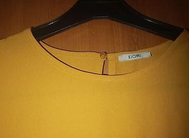 Bluza na bretele, pozadi duža Marka Kiomi Naznačena veličina je 42 Za at lalafo.rs — 2 Bluza na bretele, pozadi duža Marka Kiomi Naznačena veličina je 42 Za — 2