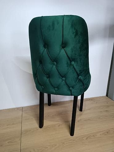 Antique Furniture: Tapacirane stolice sa dugmadima – elegantan model za trpezariju ili at lalafo.rs — 6 Antique Furniture: Tapacirane stolice sa dugmadima – elegantan model za trpezariju ili — 6