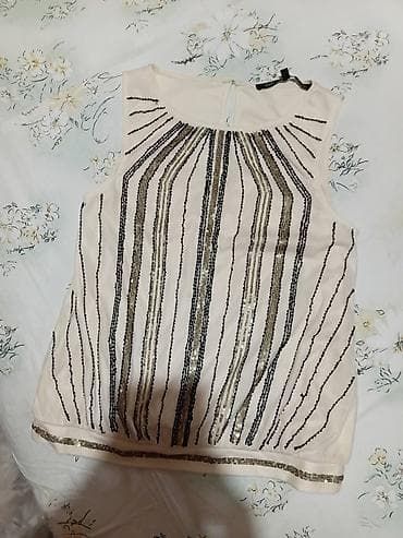 Ženska odeća – set majica i bluza - Pletena bluza/sweater u na lalafo.rs — 8 Ženska odeća – set majica i bluza - Pletena bluza/sweater u — 8